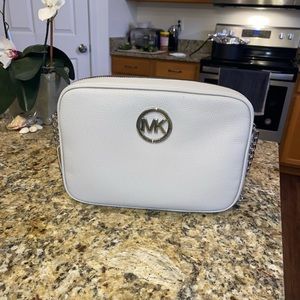 ❌SOLD❌ Michael Kors crossbody